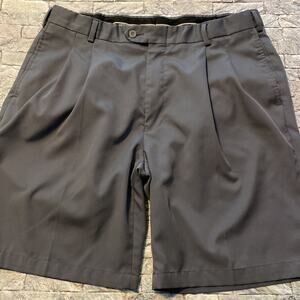 Sz 38 JoS. A. Bank golf shorts- Leadbetter golf